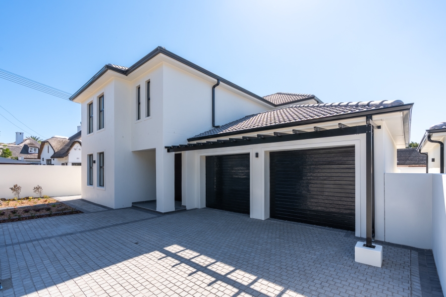 To Let 4 Bedroom Property for Rent in Pinelands Western Cape